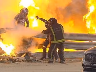 WATCH | Romain Grosjean miracu...