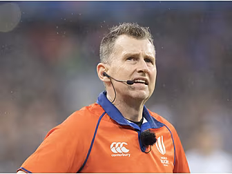 Nigel Owens bows out of refere...