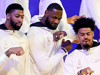 LeBron and the Lakers lose NBA...