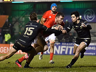 WATCH: Munster survive final f...