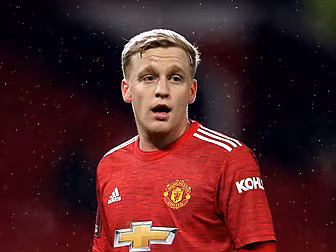 Van De Beek treatment a 'disgr...