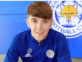 Shane Flynn signs new contract...