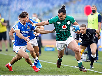 Ireland team to face England r...