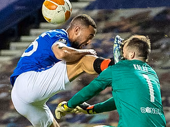 VIDEO | Kemar Roofe horror cha...