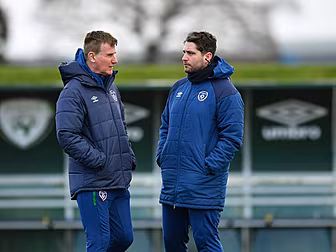 Stephen Kenny backs Higgins in...