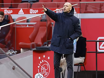 Erik ten Hag agrees new contra...