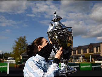 de Bromhead hails 'incredible'...