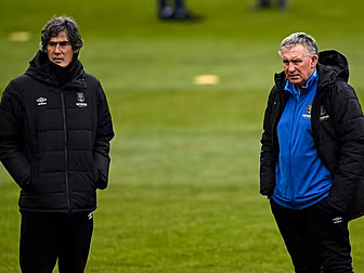Kevin Sheedy and Mike Newell e...