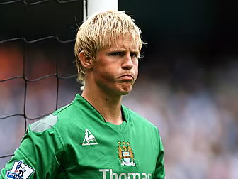 Kasper Schmeichel joined in wi...