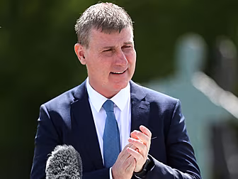 Stephen Kenny aims dig at pred...