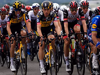 Tour de France begins with sig...