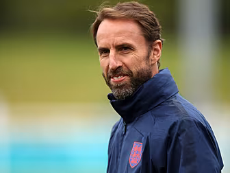 'England expect to win tournam...