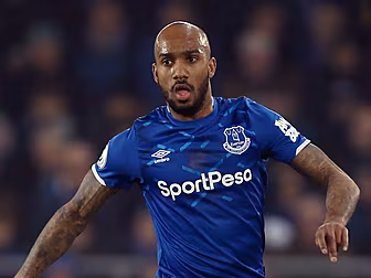Fabian Delph 'furious' with Ev...