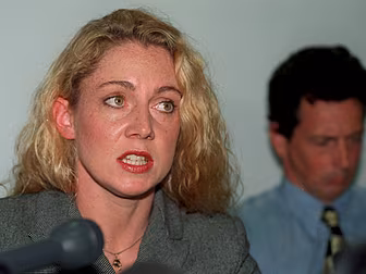 Michelle Smith de Bruin respon...