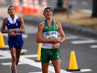 David Kenny battles through se...