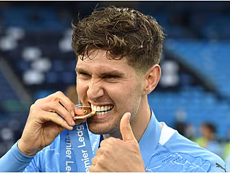 John Stones signs new Manchest...