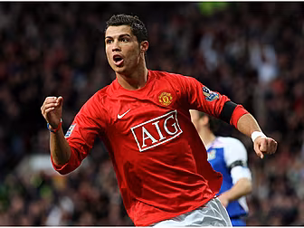 Ronaldo move to Man U is confi...