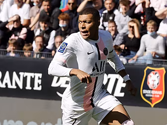 Mbappe's mother says talks are...