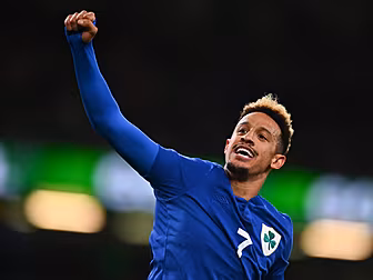 Robinson hat-trick helps Irela...