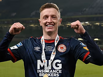 Chris Forrester spurns suitors...