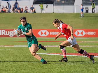 WATCH: Murphy Crowe soars as I...