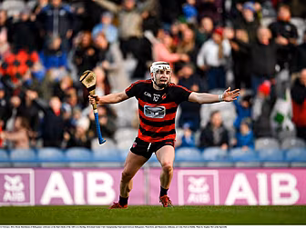 WATCH: Harry Ruddle wins the A...