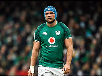 Tadhg Beirne agrees new IRFU d...