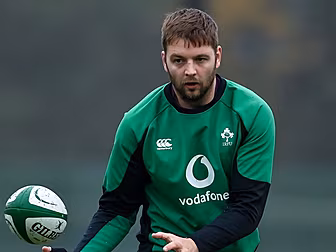 Henderson out with Covid but S...
