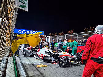 WATCH: Mick Schumacher suffers...