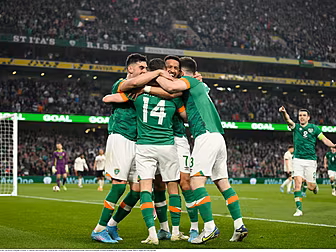 Stephen Kenny should pick an e...