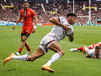 WATCH: Baloucoune hattrick hel...