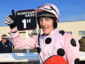 How 59-year-old jockey Simon C...
