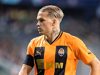 Mykhailo Mudryk fits Arsenal's...