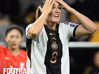 Football Daily: Germany crash...