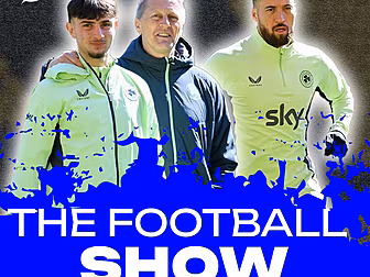 THE FOTBALL SHOW: Live from Pl...