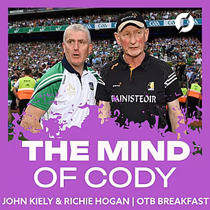John Kiely & Richie Hogan delv...