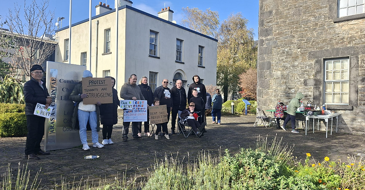 Young children join second Leitrim rent protest in Carrick