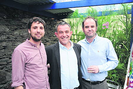 Actor Rowan Finken, artistic director Geoff Gould and actor Denis Foley at the launch of the 2015 West Cork Fit-Up Theatre Festival in the Porcelain Room Restaurant, Ballydehob . (Photo: Pat Mantle)