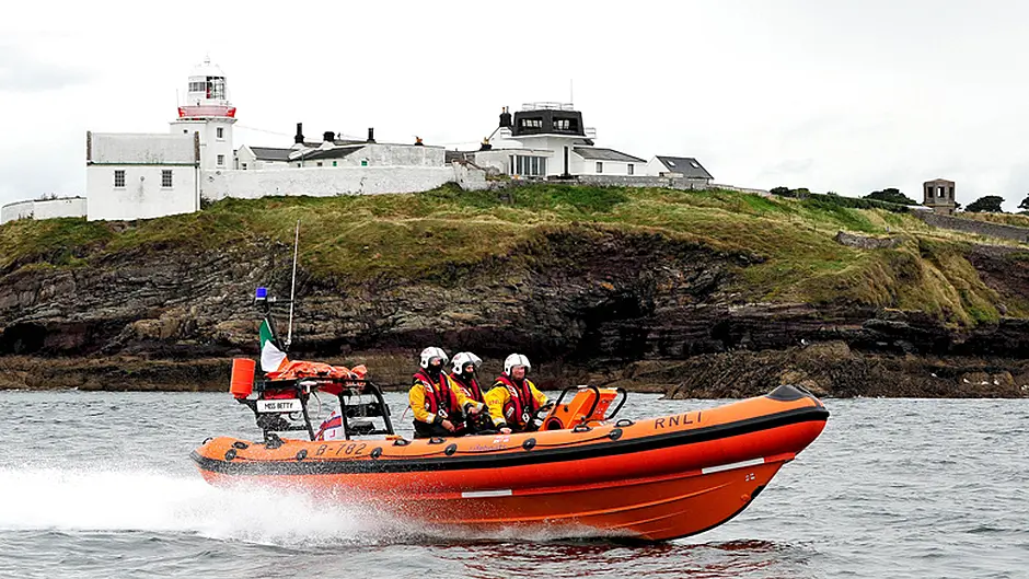 Six teenagers rescued by Crosshaven RNLI Image