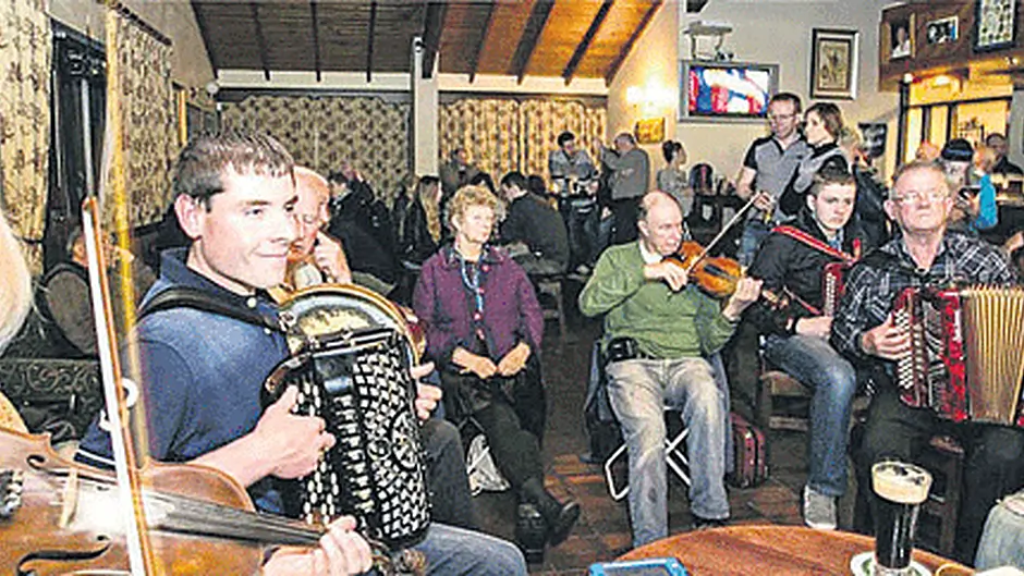 Strong line up for third Glengarriff trad weekend Image