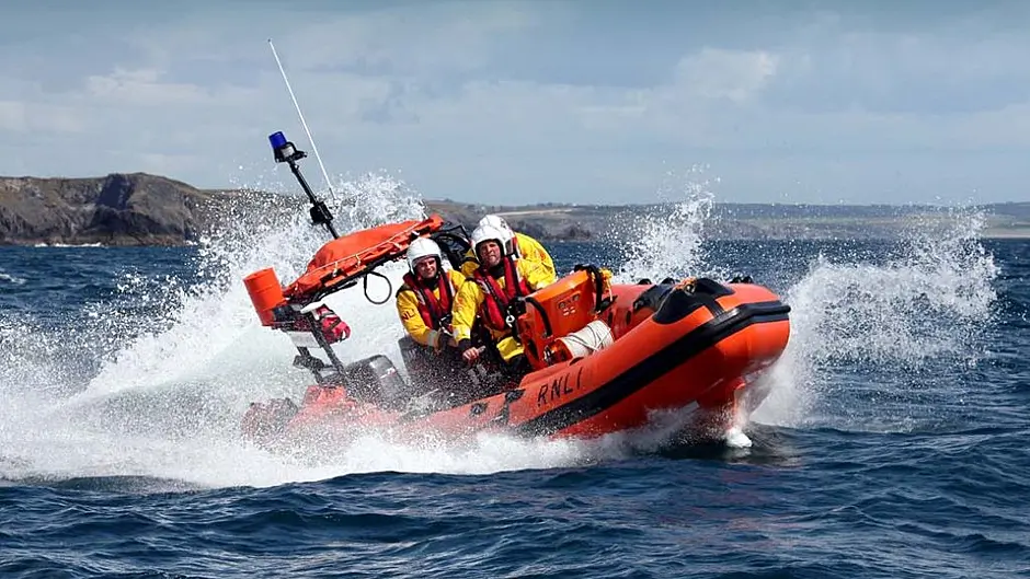 Union Hall RNLI rescue two men after pleasure boat gets int Image