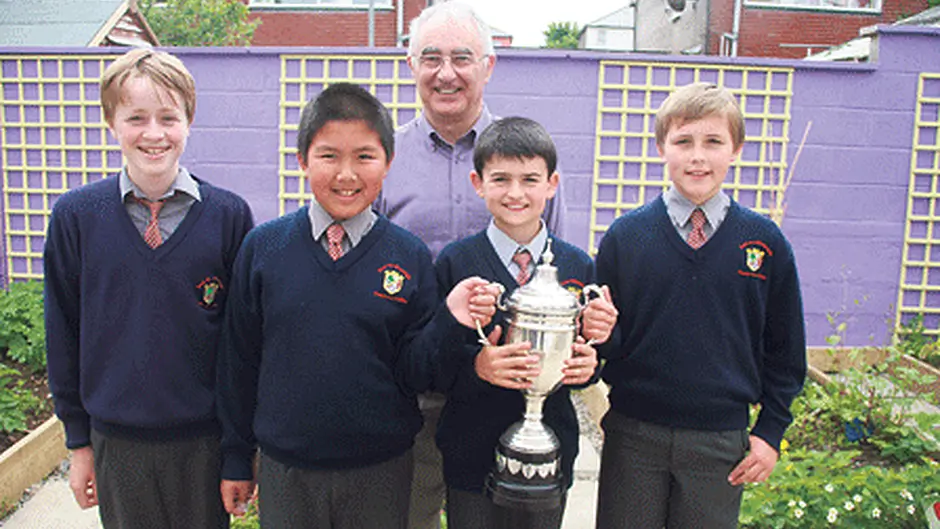 Clon boys are tops for chess Image