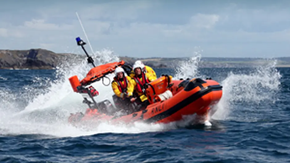 Late Night Search for Union Hall RNLI Image