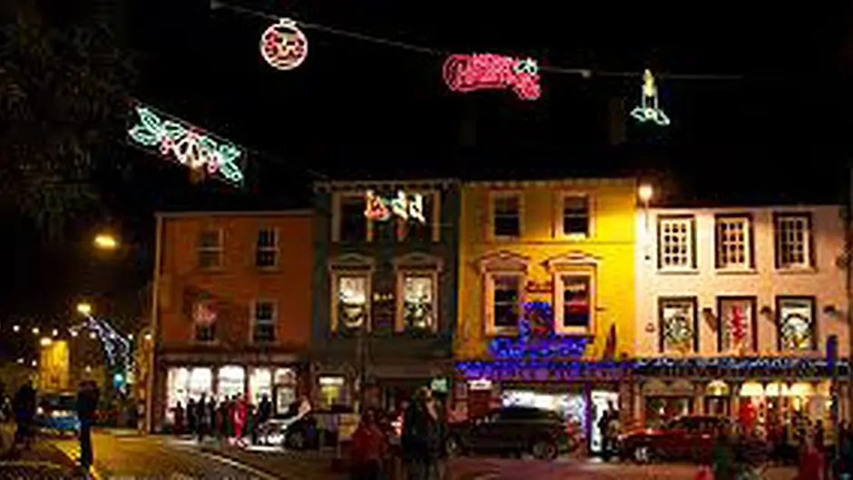 A bright Christmas for towns Image