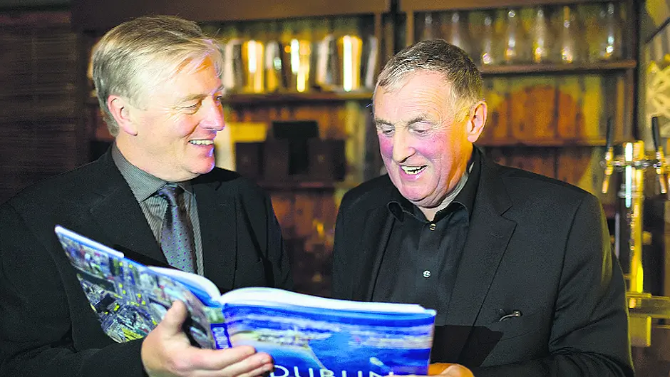 Dennis gives reader a bird's eye view of life Image