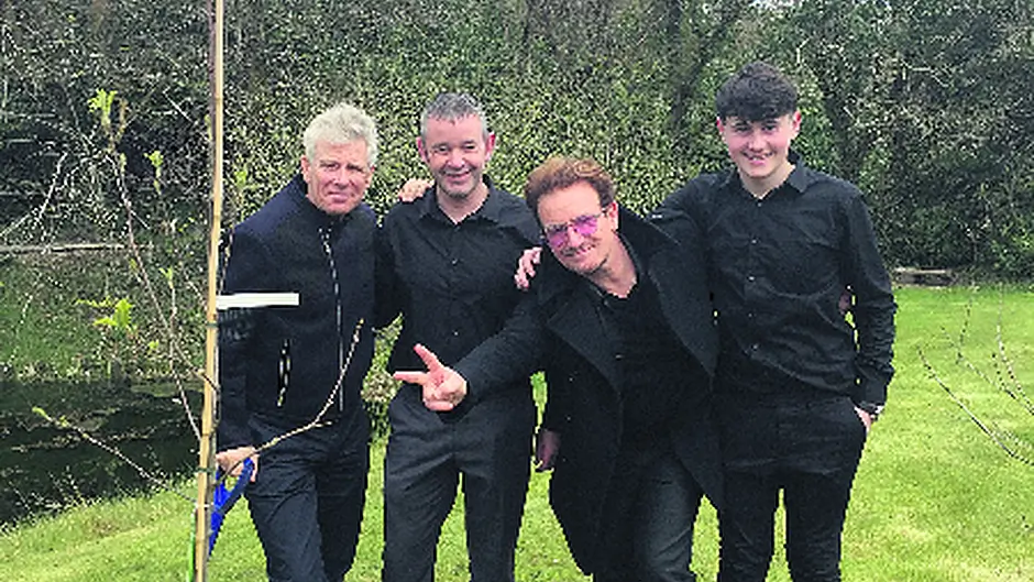 High-profile Bono and friends enjoy a low-profile weekend Image