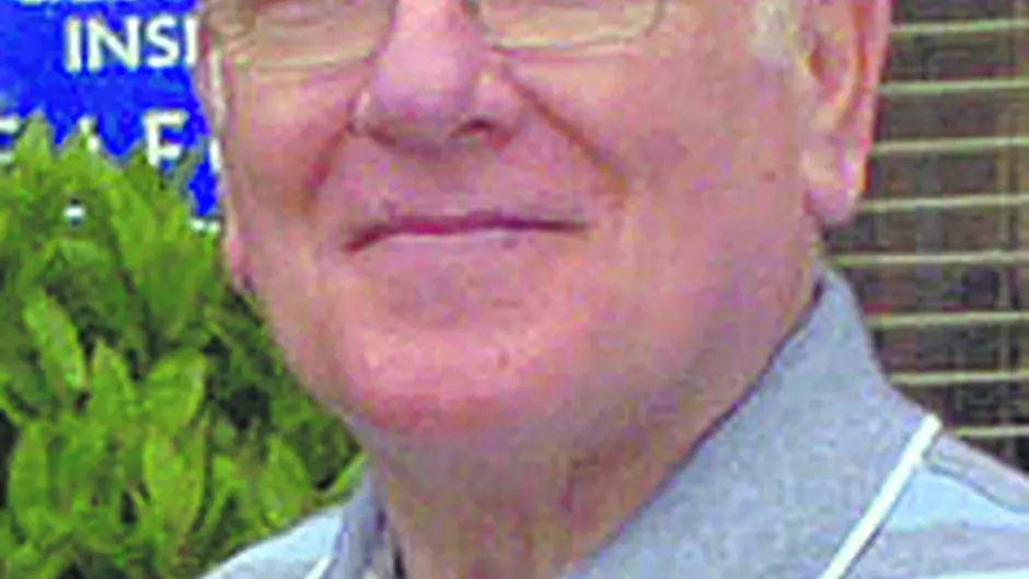 Former Cllr slams state of Skibb roads and graves Image