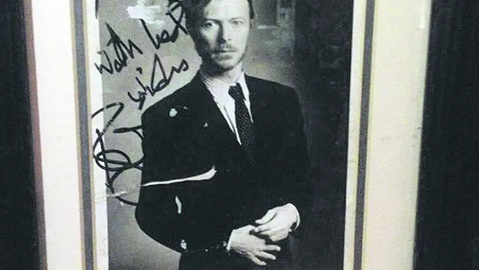 Missing camera fails to spoil Bowie's Clon visit Image