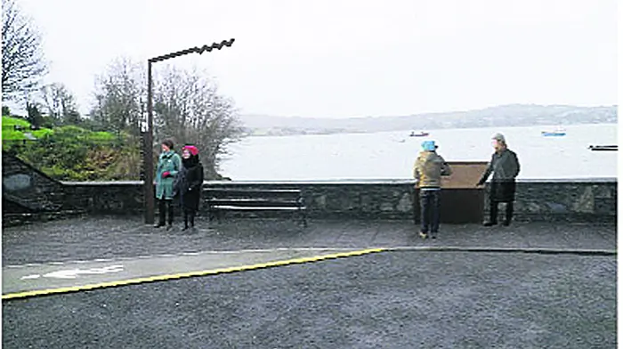 ‘Photo frame'-type signs are defended by Fáilte Ireland Image