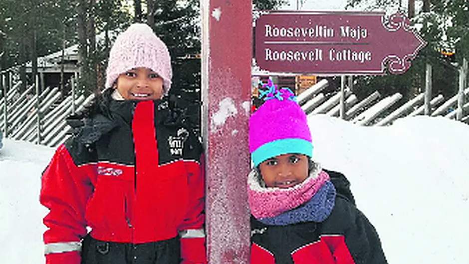The day two Union Hall sisters met Santa Claus Image